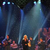 Mairead Ni Mhaonaigh singing with The Celts at The Ryman Auditorium